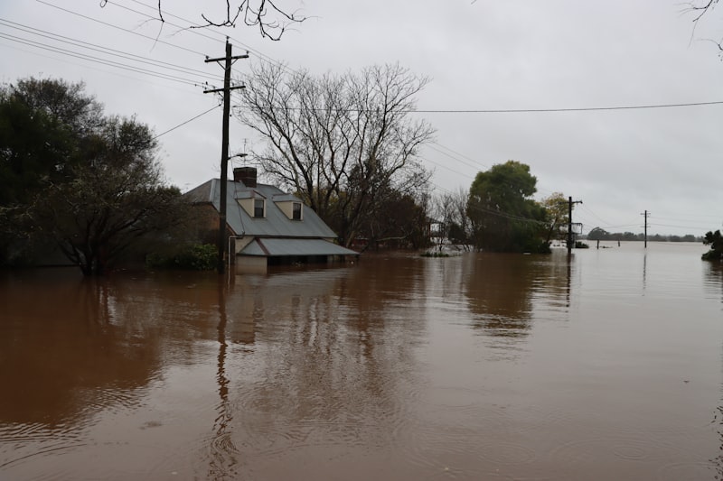 Auxilio por inundaciones